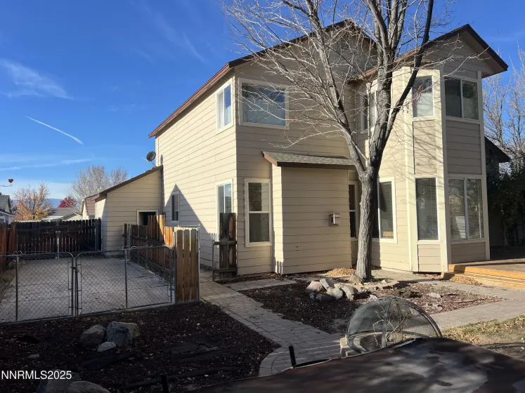 3245 Gerona, Sparks, Nevada 89436, 4 Bedrooms Bedrooms, ,3 BathroomsBathrooms,Residential,Residential,Gerona,250058112