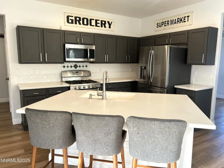 3245 Gerona, Sparks, Nevada 89436, 4 Bedrooms Bedrooms, ,3 BathroomsBathrooms,Residential,Residential,Gerona,250058112