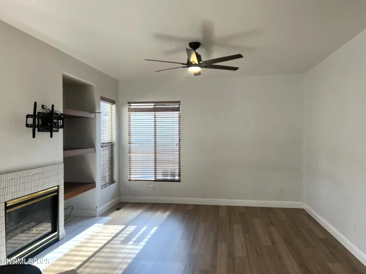 3245 Gerona, Sparks, Nevada 89436, 4 Bedrooms Bedrooms, ,3 BathroomsBathrooms,Residential,Residential,Gerona,250058112