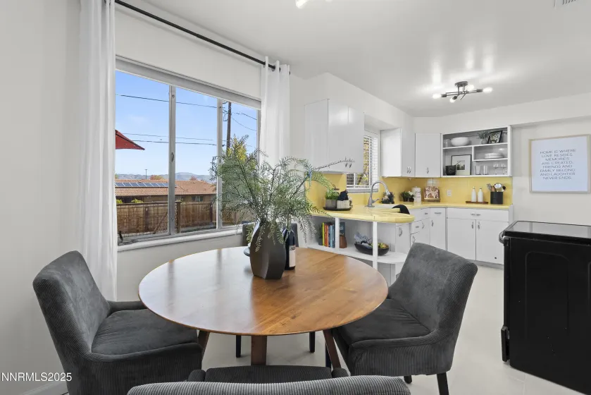 1692 Oakhurst, Reno, Nevada 89509, 2 Bedrooms Bedrooms, ,2 BathroomsBathrooms,Residential,Residential,Oakhurst,250058118