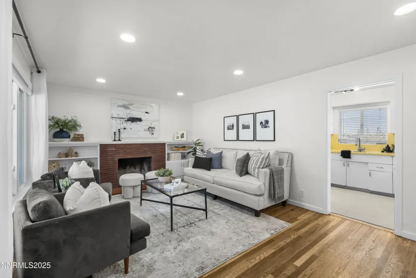 1692 Oakhurst, Reno, Nevada 89509, 2 Bedrooms Bedrooms, ,2 BathroomsBathrooms,Residential,Residential,Oakhurst,250058118