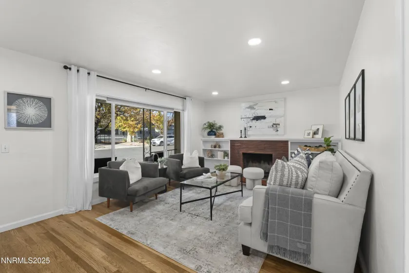 1692 Oakhurst, Reno, Nevada 89509, 2 Bedrooms Bedrooms, ,2 BathroomsBathrooms,Residential,Residential,Oakhurst,250058118