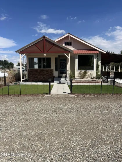 16 Tucker, Yerington, Nevada 89447, 2 Bedrooms Bedrooms, ,1 BathroomBathrooms,Residential,Residential,Tucker,250058120