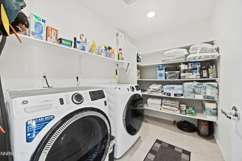 8946 Elk Ravine, Reno, Nevada 89506, 4 Bedrooms Bedrooms, ,3 BathroomsBathrooms,Residential,Residential,Elk Ravine,250058122