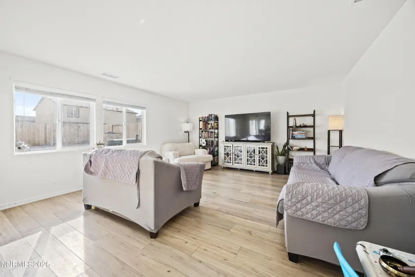 8946 Elk Ravine, Reno, Nevada 89506, 4 Bedrooms Bedrooms, ,3 BathroomsBathrooms,Residential,Residential,Elk Ravine,250058122