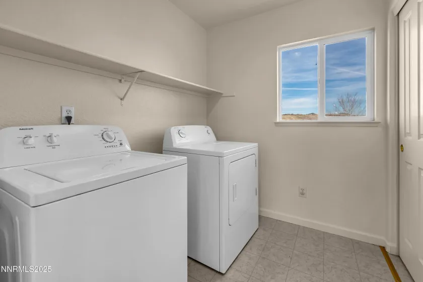 5707 Rainier Peak, Sparks, Nevada 89436, 3 Bedrooms Bedrooms, ,3 BathroomsBathrooms,Residential,Residential,Rainier Peak,250058123