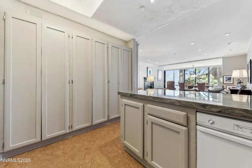 455 Lakeshore, Incline Village, Nevada 89451, 2 Bedrooms Bedrooms, ,2 BathroomsBathrooms,Residential,Residential,Lakeshore,250058126