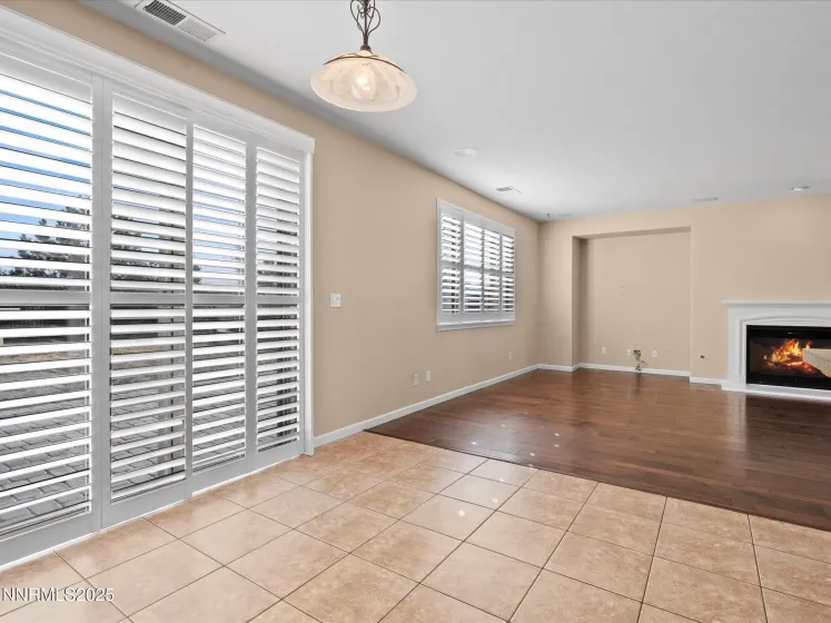 1710 Jewel Star, Reno, Nevada 89506, 4 Bedrooms Bedrooms, ,3 BathroomsBathrooms,Residential,Residential,Jewel Star,250058129