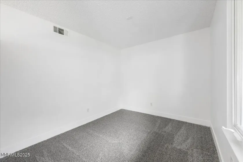 2136 Roundhouse, Sparks, Nevada 89431, 1 Bedroom Bedrooms, ,1 BathroomBathrooms,Residential,Residential,Roundhouse,250058130