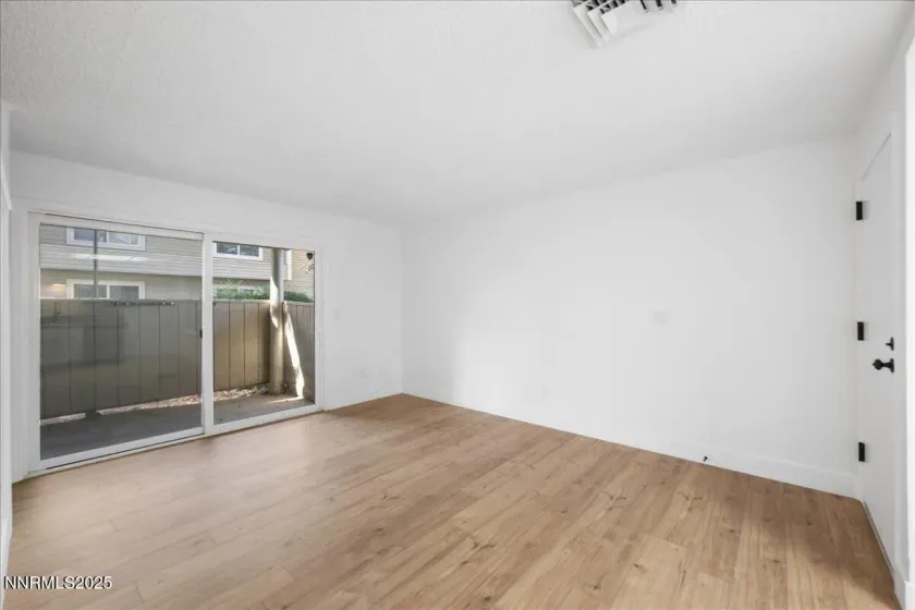 2136 Roundhouse, Sparks, Nevada 89431, 1 Bedroom Bedrooms, ,1 BathroomBathrooms,Residential,Residential,Roundhouse,250058130