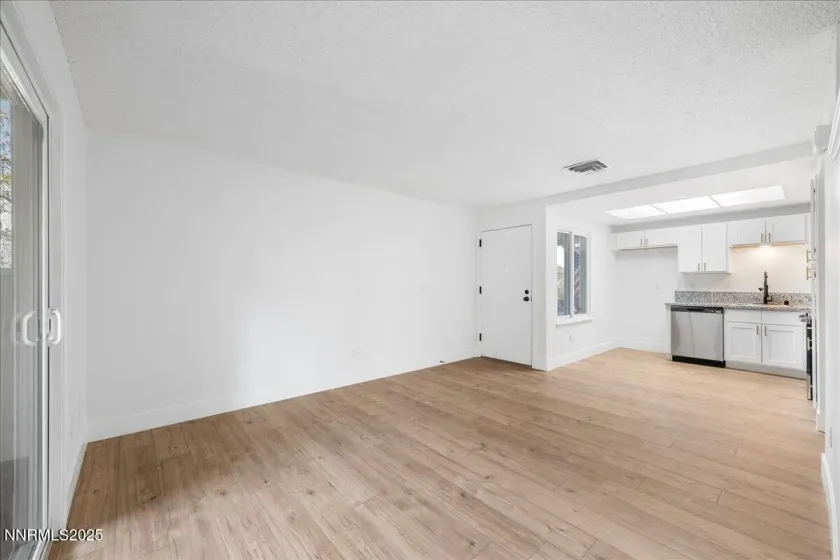 2136 Roundhouse, Sparks, Nevada 89431, 1 Bedroom Bedrooms, ,1 BathroomBathrooms,Residential,Residential,Roundhouse,250058130