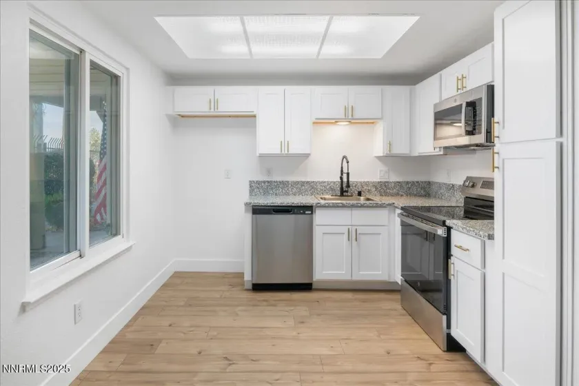 2136 Roundhouse, Sparks, Nevada 89431, 1 Bedroom Bedrooms, ,1 BathroomBathrooms,Residential,Residential,Roundhouse,250058130