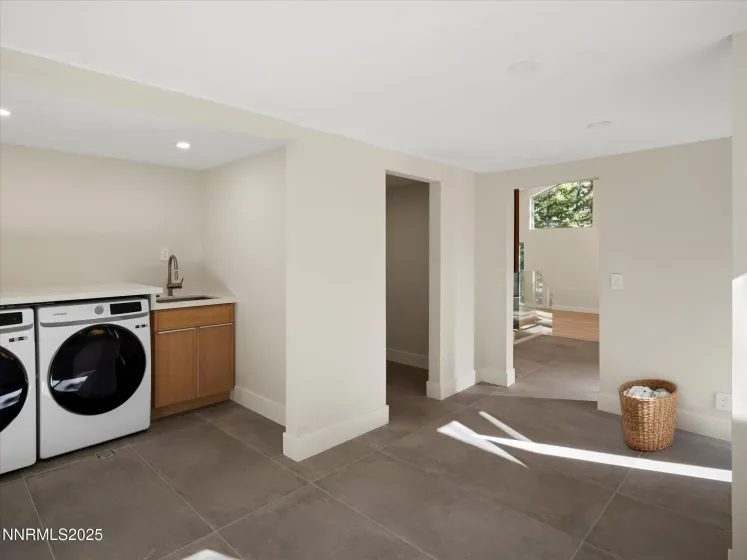 396 Sherwood, Stateline, Nevada 89449, 5 Bedrooms Bedrooms, ,5 BathroomsBathrooms,Residential,Residential,Sherwood,250058133