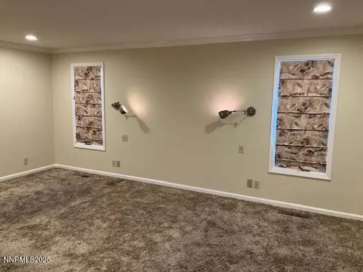 255 Circle, Reno, Nevada 89509, 3 Bedrooms Bedrooms, ,2 BathroomsBathrooms,Residential,Residential,Circle,250058137