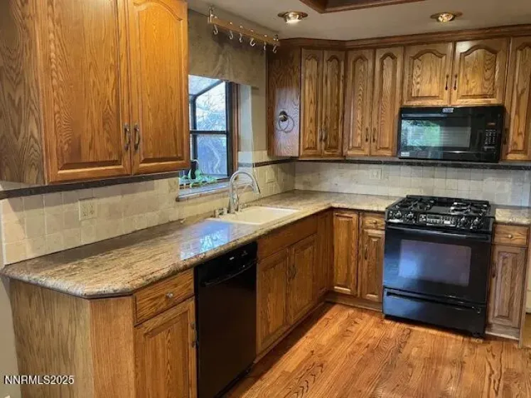 255 Circle, Reno, Nevada 89509, 3 Bedrooms Bedrooms, ,2 BathroomsBathrooms,Residential,Residential,Circle,250058137