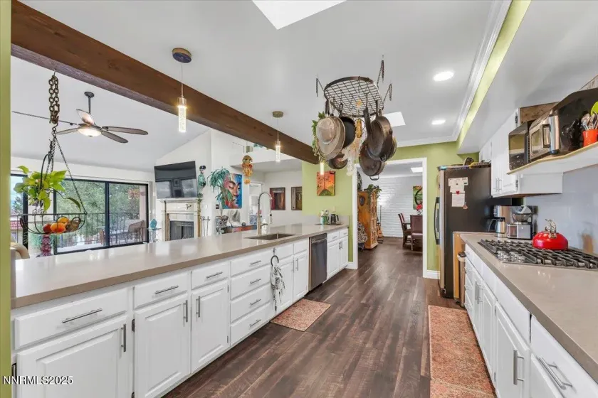 3415 Skyline, Reno, Nevada 89509, 3 Bedrooms Bedrooms, ,3 BathroomsBathrooms,Residential,Residential,Skyline,250058136