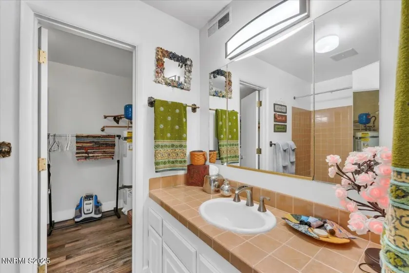 3415 Skyline, Reno, Nevada 89509, 3 Bedrooms Bedrooms, ,3 BathroomsBathrooms,Residential,Residential,Skyline,250058136