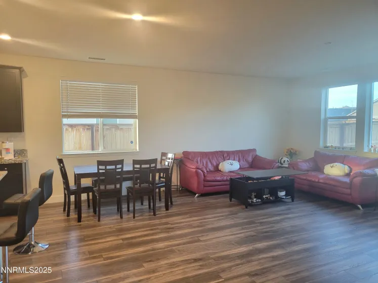 7266 Overture, Reno, Nevada 89506, 3 Bedrooms Bedrooms, ,2 BathroomsBathrooms,Residential,Residential,Overture,250058152