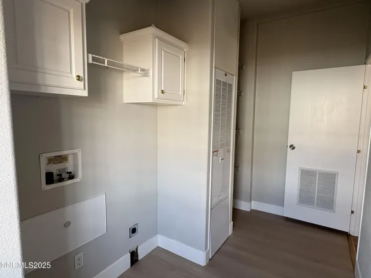 221 Glen Vista, Dayton, Nevada 89403, 3 Bedrooms Bedrooms, ,2 BathroomsBathrooms,Residential,Residential,Glen Vista,250058153