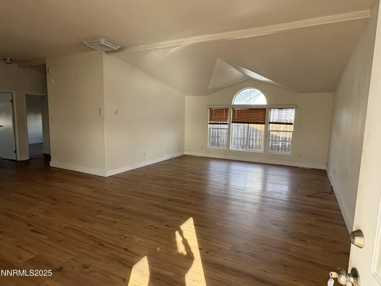 221 Glen Vista, Dayton, Nevada 89403, 3 Bedrooms Bedrooms, ,2 BathroomsBathrooms,Residential,Residential,Glen Vista,250058153