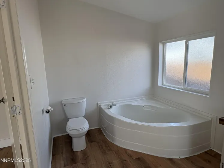 221 Glen Vista, Dayton, Nevada 89403, 3 Bedrooms Bedrooms, ,2 BathroomsBathrooms,Residential,Residential,Glen Vista,250058153