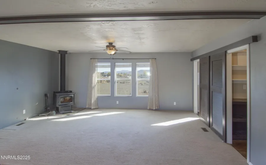 330 Sam Clemens, Dayton, Nevada 89403, 4 Bedrooms Bedrooms, ,2 BathroomsBathrooms,Residential,Residential,Sam Clemens,250058159