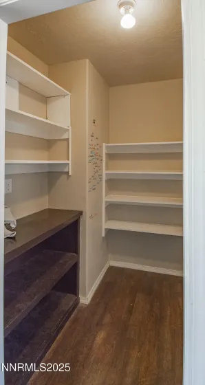 330 Sam Clemens, Dayton, Nevada 89403, 4 Bedrooms Bedrooms, ,2 BathroomsBathrooms,Residential,Residential,Sam Clemens,250058159