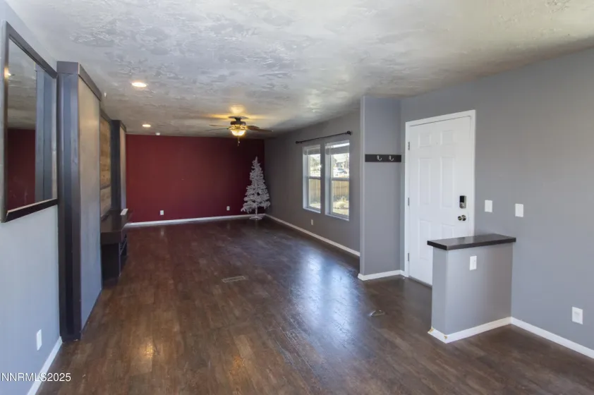 330 Sam Clemens, Dayton, Nevada 89403, 4 Bedrooms Bedrooms, ,2 BathroomsBathrooms,Residential,Residential,Sam Clemens,250058159