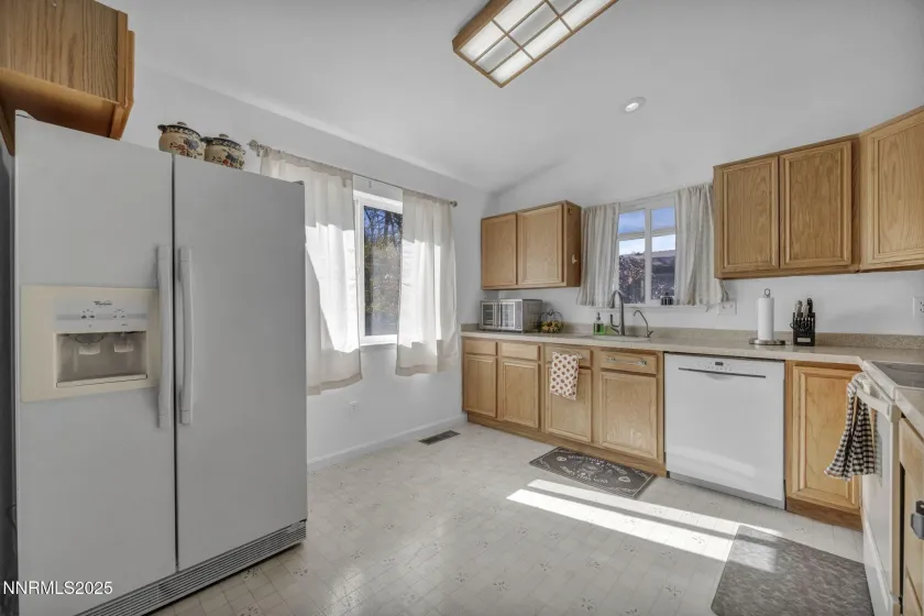 112 Ave De La Bleu De Clair, Sparks, Nevada 89434, 2 Bedrooms Bedrooms, ,2 BathroomsBathrooms,Residential,Residential,Ave De La Bleu De Clair,250057742