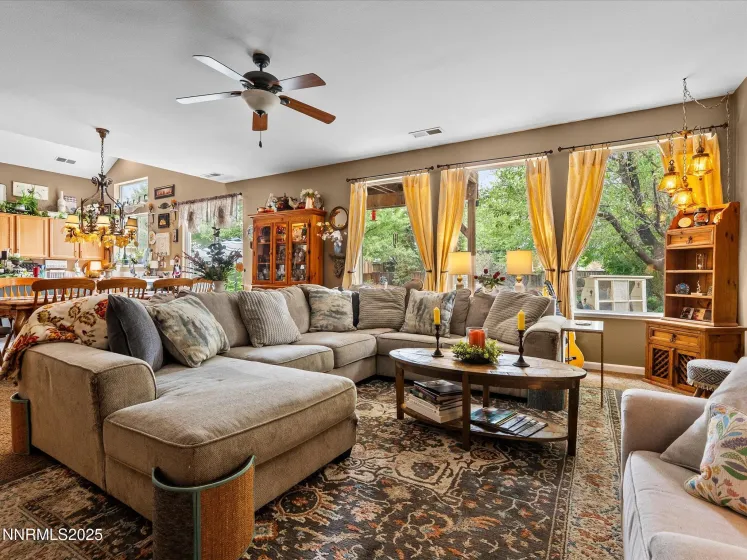 1353 Winnies, Fernley, Nevada 89408, 3 Bedrooms Bedrooms, ,3 BathroomsBathrooms,Residential,Residential,Winnies,250053509