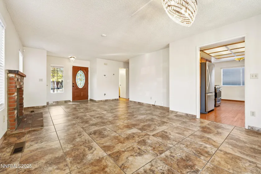 1770 Burnside, Sparks, Nevada 89434, 3 Bedrooms Bedrooms, ,3 BathroomsBathrooms,Residential,Residential,Burnside,250058162