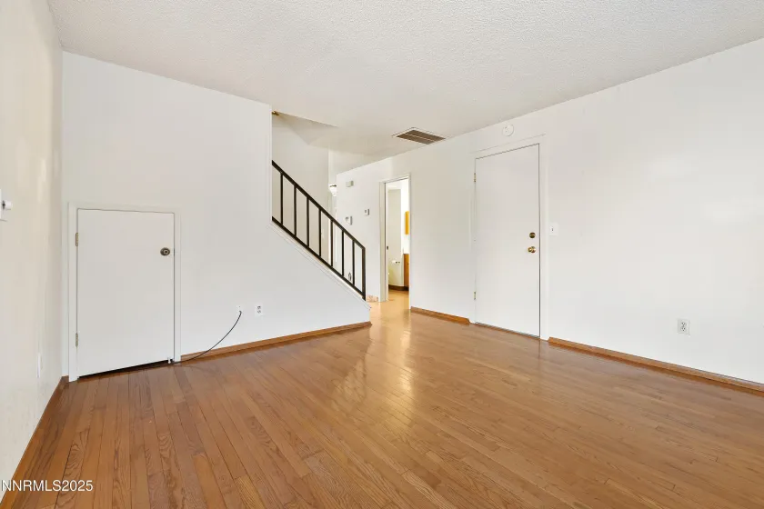 1770 Burnside, Sparks, Nevada 89434, 3 Bedrooms Bedrooms, ,3 BathroomsBathrooms,Residential,Residential,Burnside,250058162