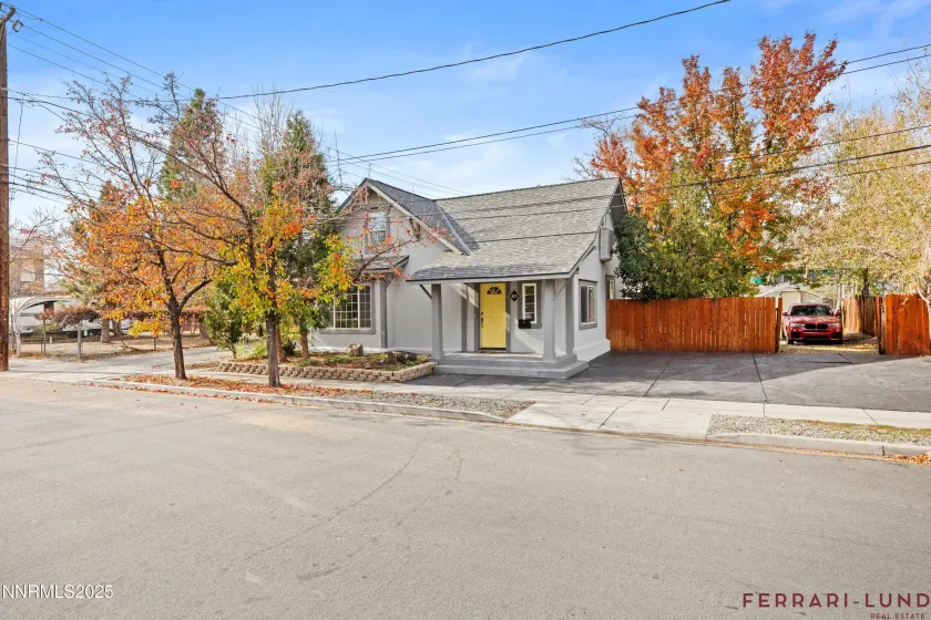 621 9th, Sparks, Nevada 89431, 2 Bedrooms Bedrooms, ,1 BathroomBathrooms,Residential,Residential,9th,250058166