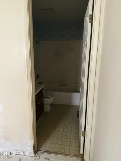 6521 Flower, Reno, Nevada 89506, 3 Bedrooms Bedrooms, ,2 BathroomsBathrooms,Residential,Residential,Flower,250058168