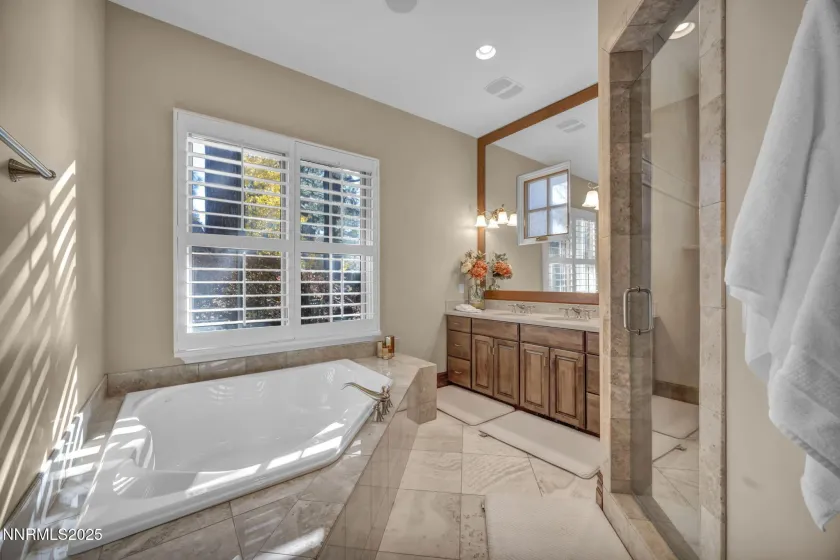 6554 Champetre, Reno, Nevada 89511, 3 Bedrooms Bedrooms, ,4 BathroomsBathrooms,Residential Lease,Manufactured,Champetre,250058169