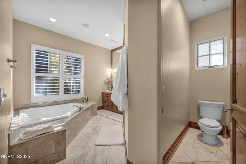 6554 Champetre, Reno, Nevada 89511, 3 Bedrooms Bedrooms, ,4 BathroomsBathrooms,Residential Lease,Manufactured,Champetre,250058169