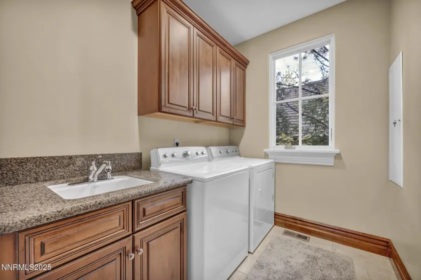 6554 Champetre, Reno, Nevada 89511, 3 Bedrooms Bedrooms, ,4 BathroomsBathrooms,Residential Lease,Manufactured,Champetre,250058169