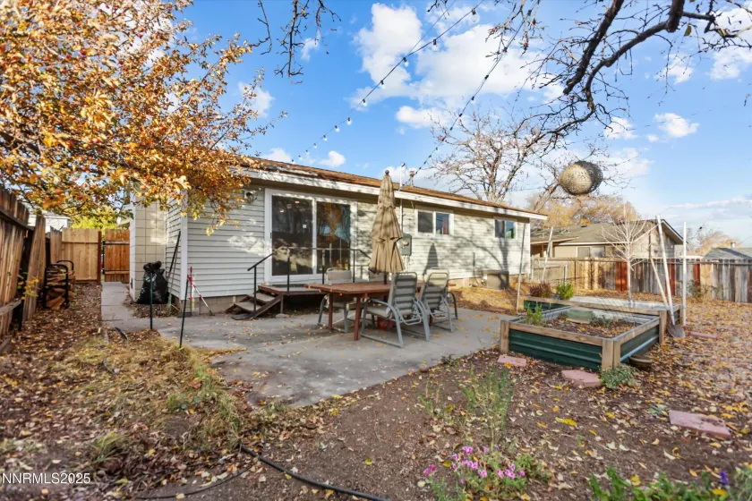 2860 Van Buren, Reno, Nevada 89503, 3 Bedrooms Bedrooms, ,2 BathroomsBathrooms,Residential,Residential,Van Buren,250058172