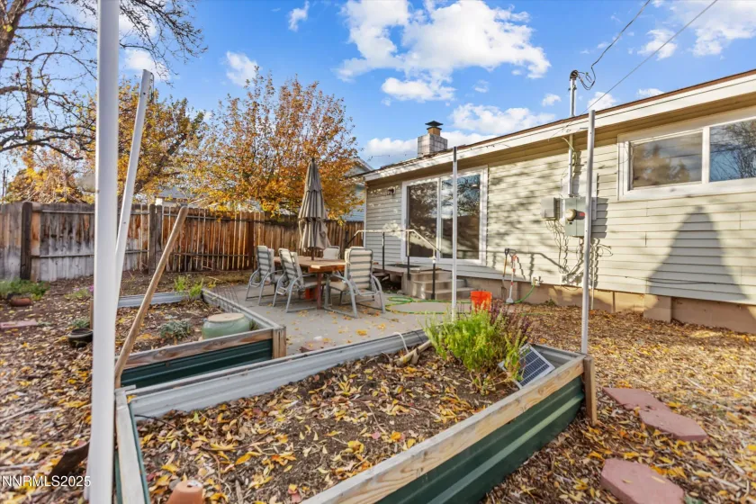 2860 Van Buren, Reno, Nevada 89503, 3 Bedrooms Bedrooms, ,2 BathroomsBathrooms,Residential,Residential,Van Buren,250058172
