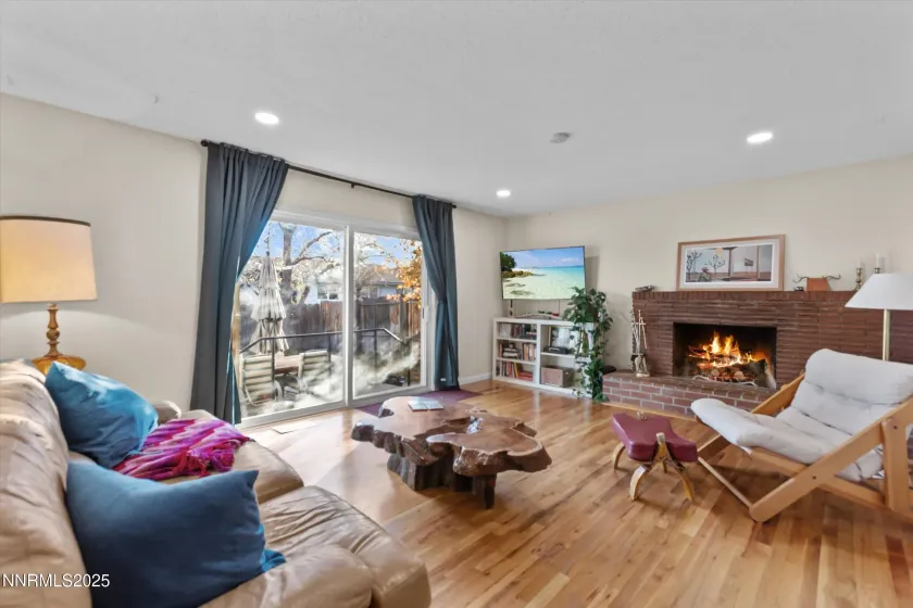 2860 Van Buren, Reno, Nevada 89503, 3 Bedrooms Bedrooms, ,2 BathroomsBathrooms,Residential,Residential,Van Buren,250058172