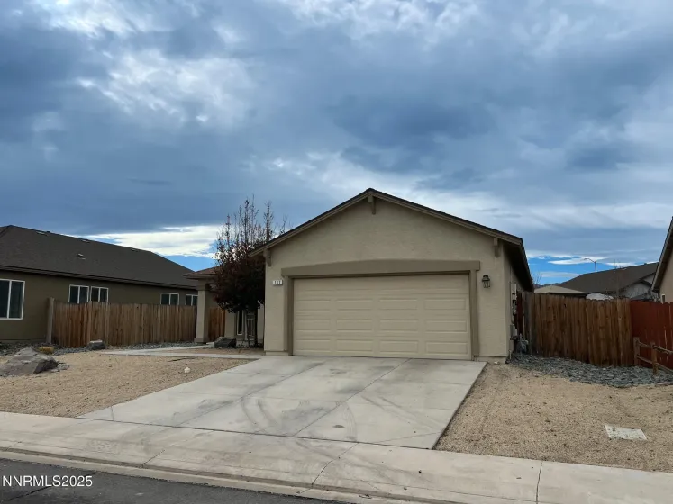 147 Walnut, Fernley, Nevada 89408, 4 Bedrooms Bedrooms, ,2 BathroomsBathrooms,Residential,Residential,Walnut,250058175