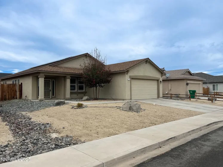 147 Walnut, Fernley, Nevada 89408, 4 Bedrooms Bedrooms, ,2 BathroomsBathrooms,Residential,Residential,Walnut,250058175