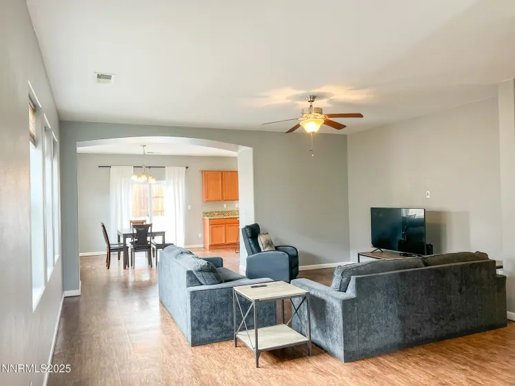 147 Walnut, Fernley, Nevada 89408, 4 Bedrooms Bedrooms, ,2 BathroomsBathrooms,Residential,Residential,Walnut,250058175