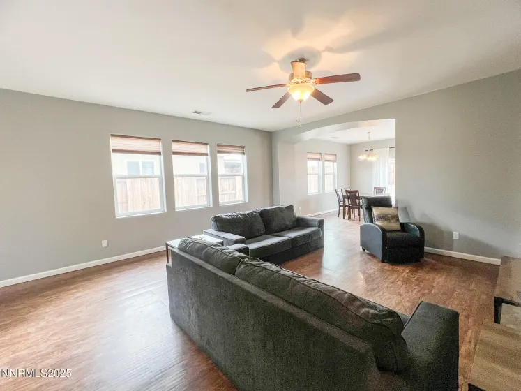 147 Walnut, Fernley, Nevada 89408, 4 Bedrooms Bedrooms, ,2 BathroomsBathrooms,Residential,Residential,Walnut,250058175