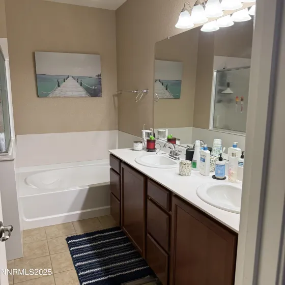 11099 Colton, Reno, Nevada 89521, 3 Bedrooms Bedrooms, ,3 BathroomsBathrooms,Residential,Residential,Colton,250058178