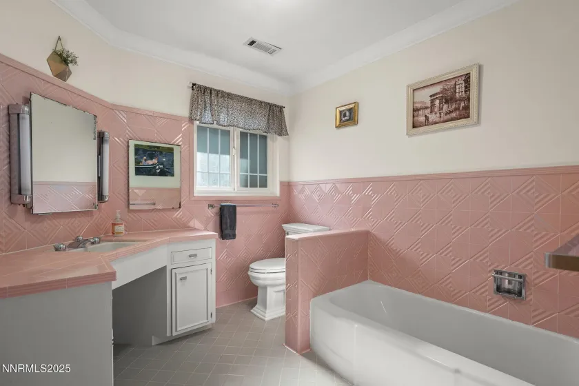 2260 Sunrise, Reno, Nevada 89509, 4 Bedrooms Bedrooms, ,4 BathroomsBathrooms,Residential,Residential,Sunrise,250058177