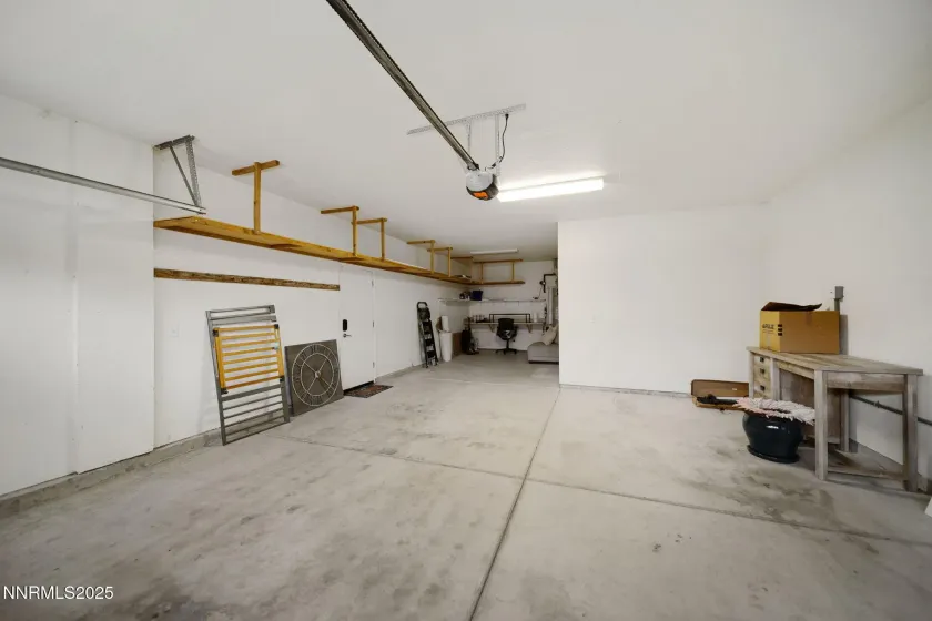 10777 Grayslake, Reno, Nevada 89521, 3 Bedrooms Bedrooms, ,2 BathroomsBathrooms,Residential,Residential,Grayslake,250058180