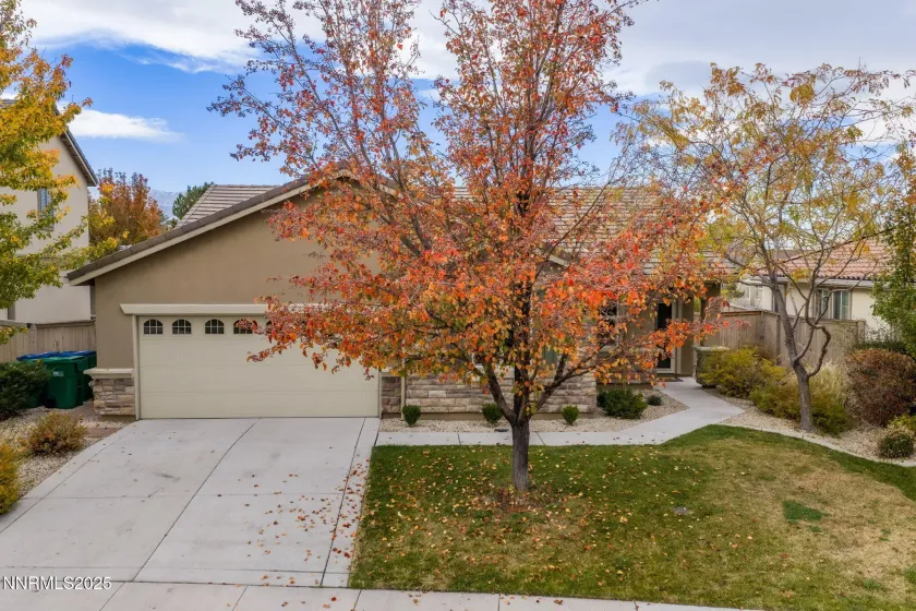 10777 Grayslake, Reno, Nevada 89521, 3 Bedrooms Bedrooms, ,2 BathroomsBathrooms,Residential,Residential,Grayslake,250058180