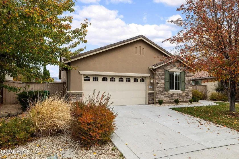 10777 Grayslake, Reno, Nevada 89521, 3 Bedrooms Bedrooms, ,2 BathroomsBathrooms,Residential,Residential,Grayslake,250058180