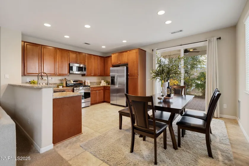 10777 Grayslake, Reno, Nevada 89521, 3 Bedrooms Bedrooms, ,2 BathroomsBathrooms,Residential,Residential,Grayslake,250058180